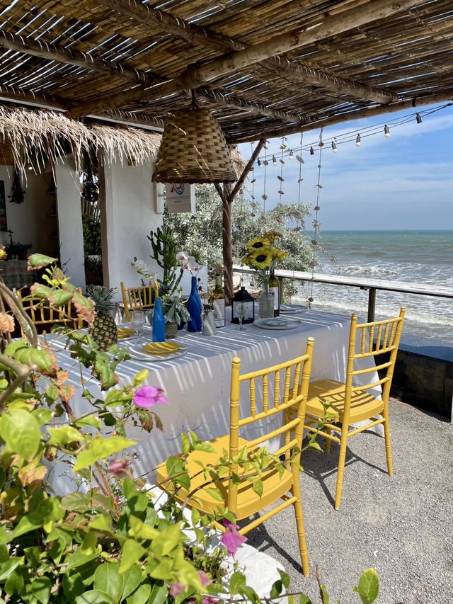 คาเฟ่ติดทะเล หัวหิน 🏝️ 