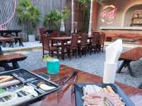 ปิ้งย่างนั่งรับลมริมน้ำแคว Jungle View Restaurant