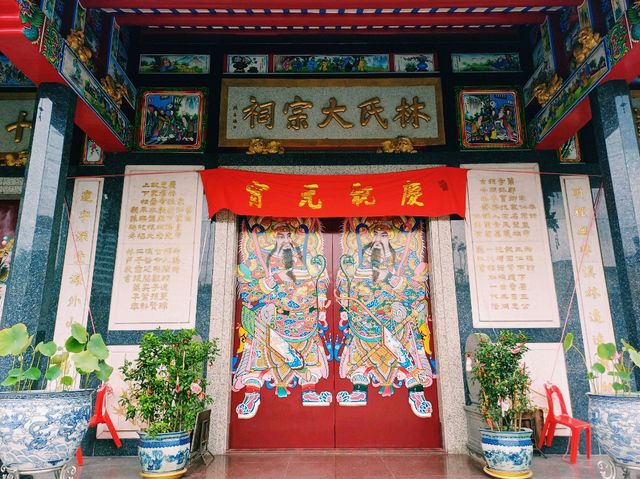 泰國曼谷空訕區湄南河畔歷史村落古跡寺廟華人祠堂一日遊行程，小橋流水景色優美，適合打卡拍照📸