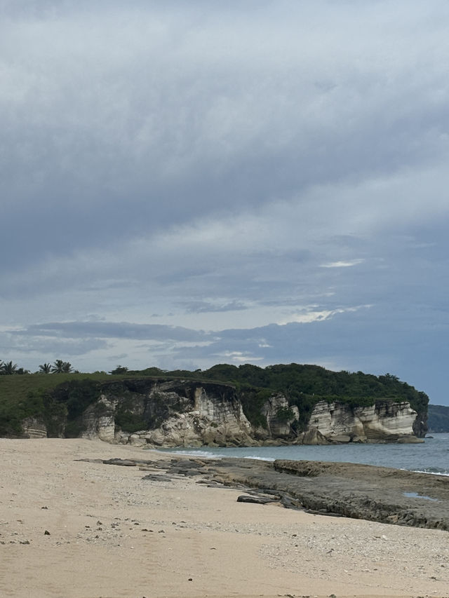 Discovering Pantai Dewa: A Quiet Coastal Retreat in West Sumba 🌊🏝️