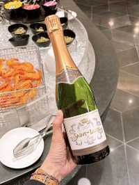 🎏同老Best喺灣仔嘆個Tea🍾仲送埋氣泡酒‼️