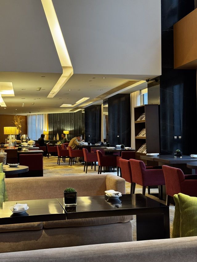 Why the Grand Hyatt Guangzhou is the BEST location for first time visitors to Guangzhou. 