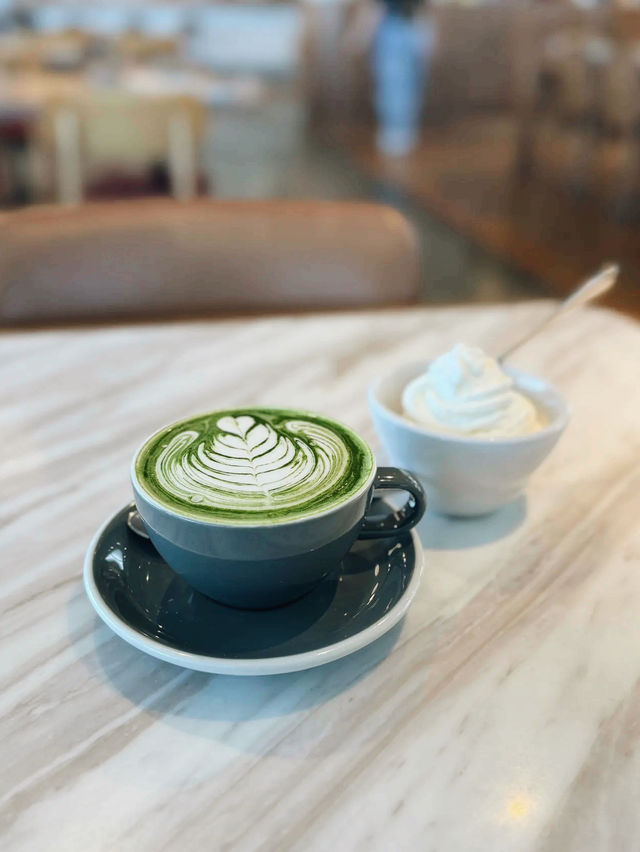 ROAST coffee & eatery