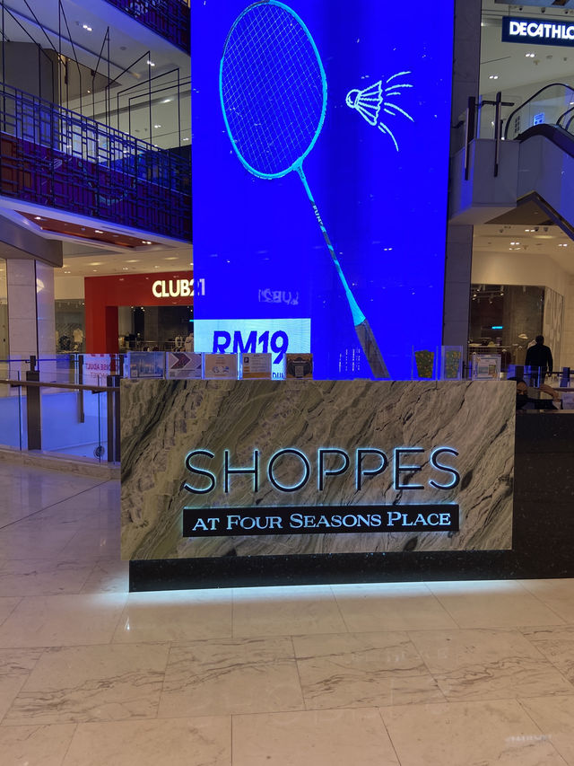 Four Seasons Kuala Lumpur: Luxury in the Heart of the City