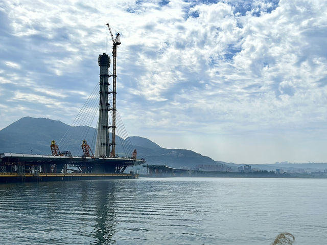 📚☕ A Lazy Genius’s Guide to Tamsui Fisherman Wharf: Books, Brews & Sea Views