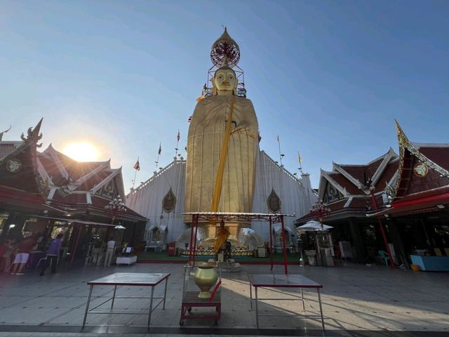 วัดอินทรวิหาร สะพานพระราม ๘