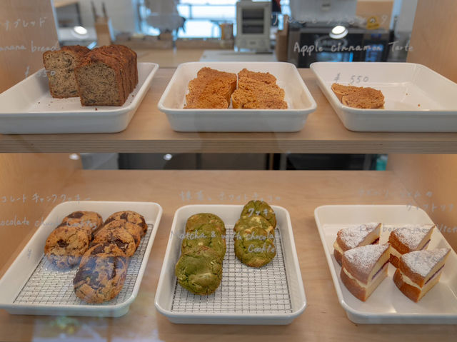 CAFE Dot.S | Okazaki Kyoto  คาเฟ่มินิมอลแสนน่ารัก