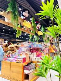 Q Packet: A Wonderland of Whimsy with a Heart for the Planet