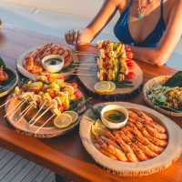ล่องเรือยอร์ชสุดหรูที่กระบี่