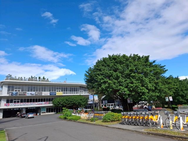 ✨ 將捷金鬱金香酒店 河畔餐廳，結合 松葉蟹🦀、干貝🪸、現煎牛排🥩 與壯麗的山河海景，給你一場超值美味的無限饗宴！