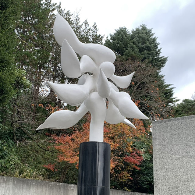 【箱根🇯🇵】ユニークな彫刻を楽しめる🌳彫刻の森美術館