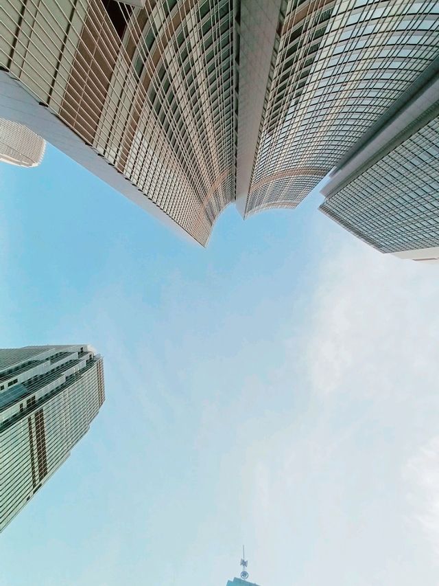 在雲端！維多利亞港海濱！香港四季酒店頂級享受！