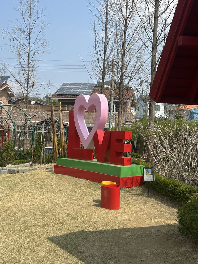 주봉저수지 옆 감성 브런치 카페, 더멜에서의 여유로운 시간 🌿☕️