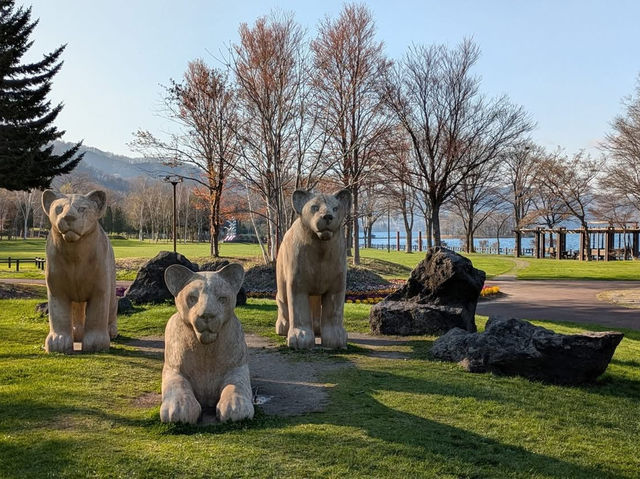 Cherry Blossoms by the Lake: A Spring Trip to Toyako, Hokkaido