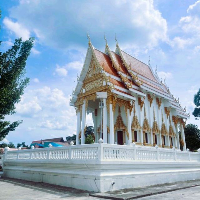 เที่ยวชมวัดสวย ไหว้พระขอพร วัดหนองกรับ ระยอง