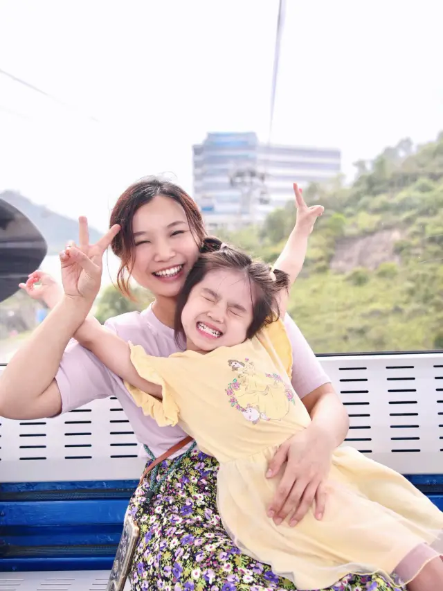 Hong Kong Trip: Taking the Cable Car to Ngong Ping Village to See the Tian Tan Buddha is So Much Fun