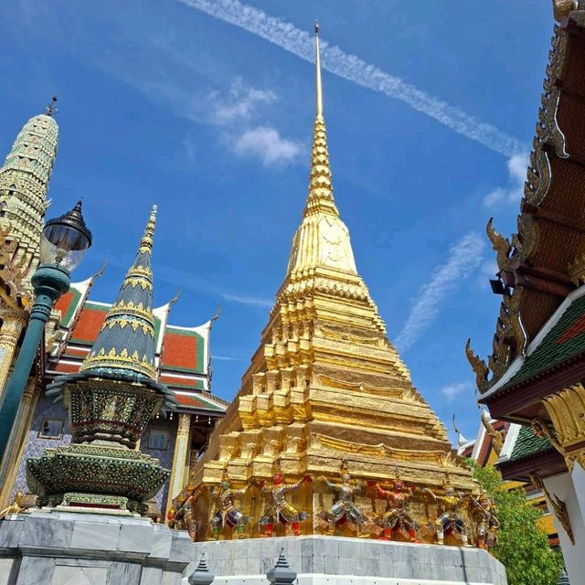 ชมความงามของวัดพระศรีรัตนศาสดาราม✨️