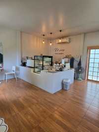 Mee's Coffee ร้านน่ารัก น่าแวะ เส้นทาง บางไทร-เสนา