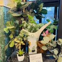 Green Corners & Rustic Charm
