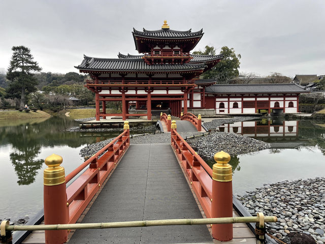 【平等院 鳳凰堂｜10円玉にも刻まれた、日本の美の象徴】