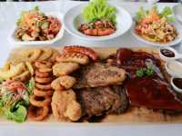 บนชั้นดาดฟ้า Rooftop Bistro บ้านฉาง