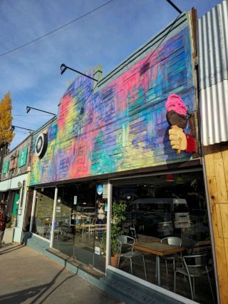 Heladería Acuarela: A Top Ice Cream Spot in El Calafate