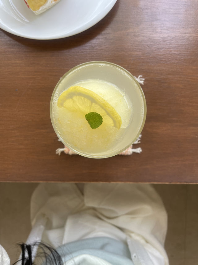 韓国カフェオタク激推しの望遠エリアにあるカフェ"次次"☕️