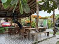 Staying close to woods in Lembongan