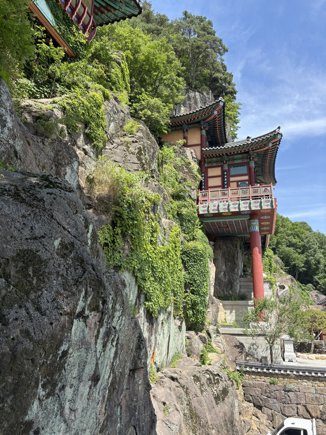 Temple with a view!!