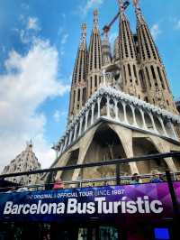 4 Highlights of Barcelona—Gaudí, Cava & Football Dreams 