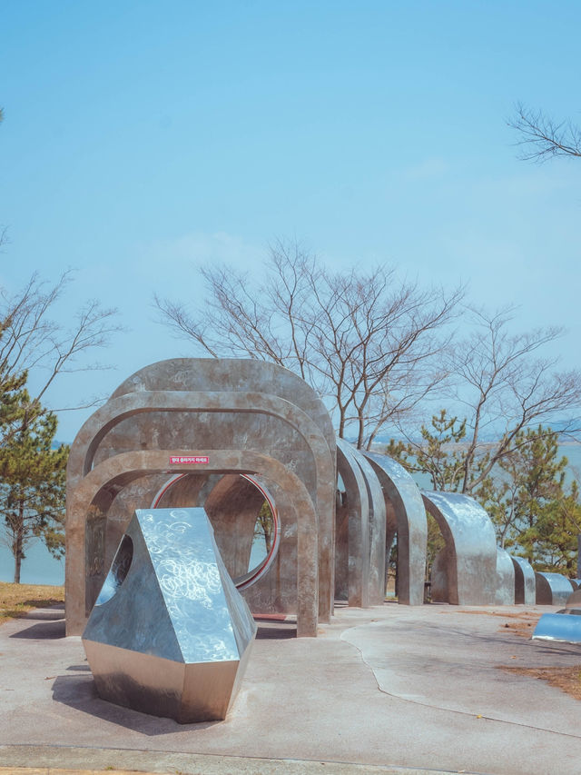 쥬라기공원에 온 듯한 거대한 공룡들을 볼 수 있는“해남 공룡박물관”