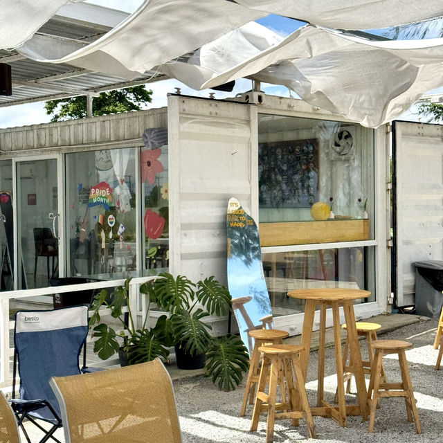 Cafe สุดชิว ที่หาด EOD ฟีลหาดส่วนตัว