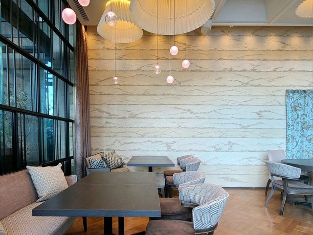 MEDI(メディー) cafe 딸기 초콜릿 애프터눈티
