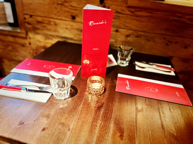 Riccardo’s – Cozy Italian Dining at Hotel Piz, St. Moritz Bad
