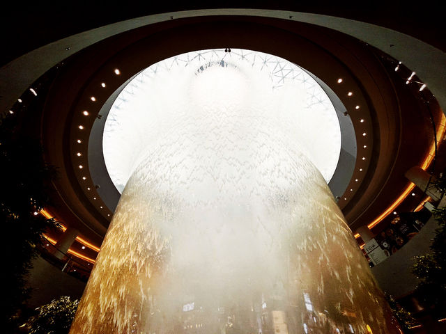 Travel Wonderland at Jewel Changi – A Magical Escape in Transit