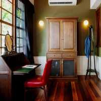 A Literary Haven of Heritage and Elegance