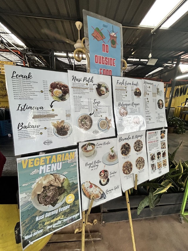 Kafe Kampung Kaw, A Rustic Culinary Escape in Port Dickson