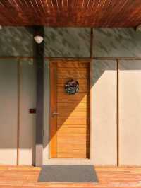 LakeView Floating Villa