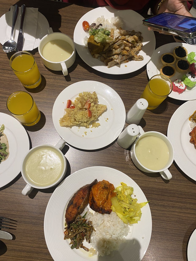 Checked Into Bahang Bay Hotel with a Stomach Full of Nasi Kandar and Zero Regrets