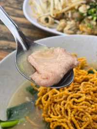 ร้านผัดไทย หอยทอด พัทยา นาเกลือ