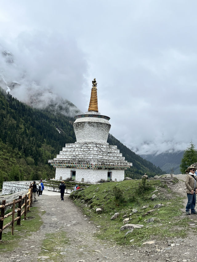 双桥沟 Scenic Escape | The Most Effortless Way to Enjoy 四姑娘山’s 