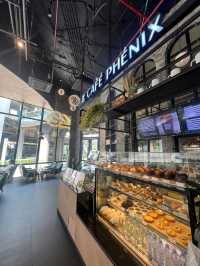 Cafe Le Phenix Gateway