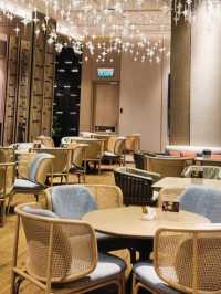 🌇 Hyatt Place JB – Shop, Sleep, Repeat! 🛍️🛏️