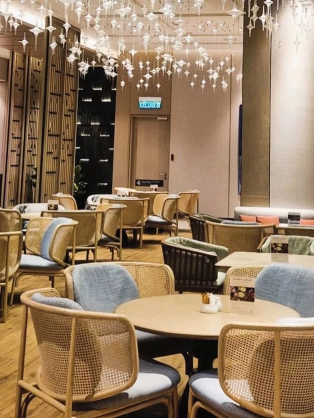🌇 Hyatt Place JB – Shop, Sleep, Repeat! 🛍️🛏️