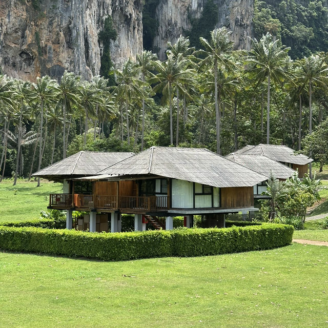 ที่พักแนะนำในกระบี่ tinidee hideaway tonsai beach 