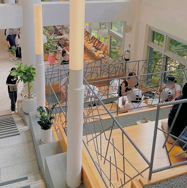 LX22 Bakery Cafe