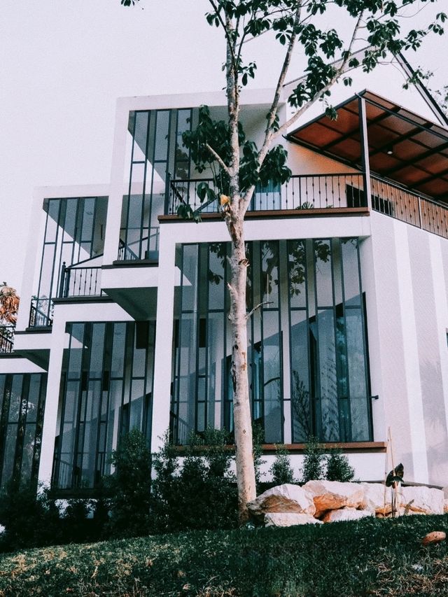 VeeVaree Riverkwai Resort