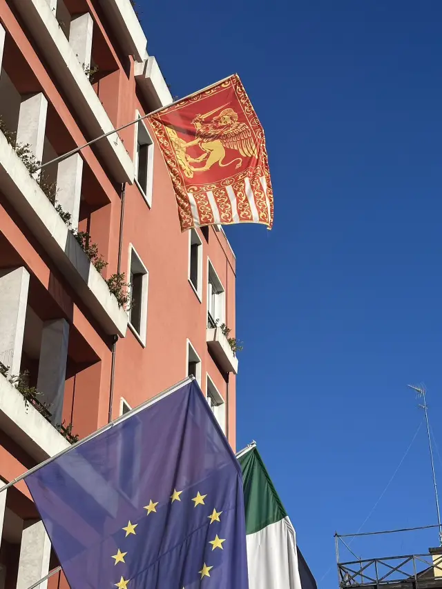 Symbol Of The Serenissima: The Flag Of Venice Explained