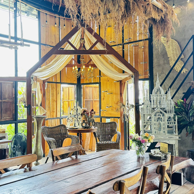🕍 Let Me Tell You Our Story Cafe💒
