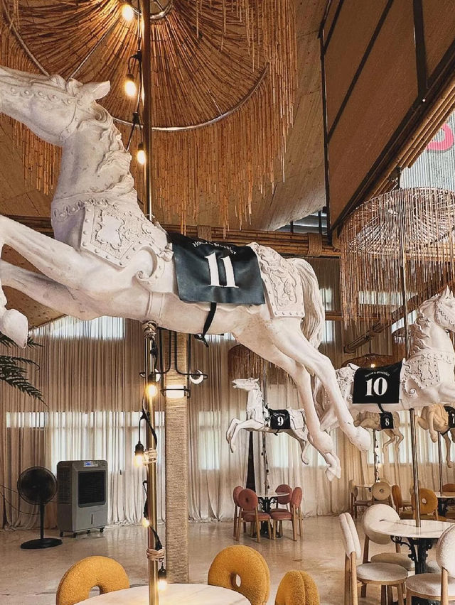 A Café or a Photo Studio? Thailand’s Most Extravagant Coffee Spot! 🇹🇭📸